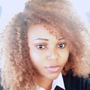 Meet your Posher, Promise